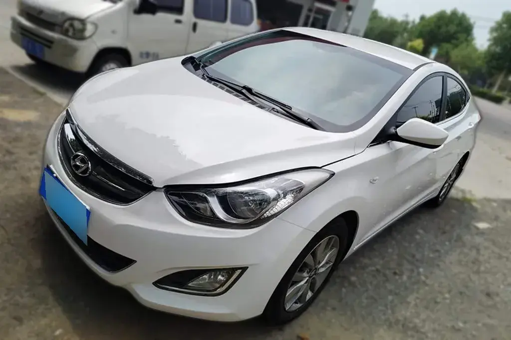 2015 Hyundai Elantra 1.6L 128HP L4 6AT