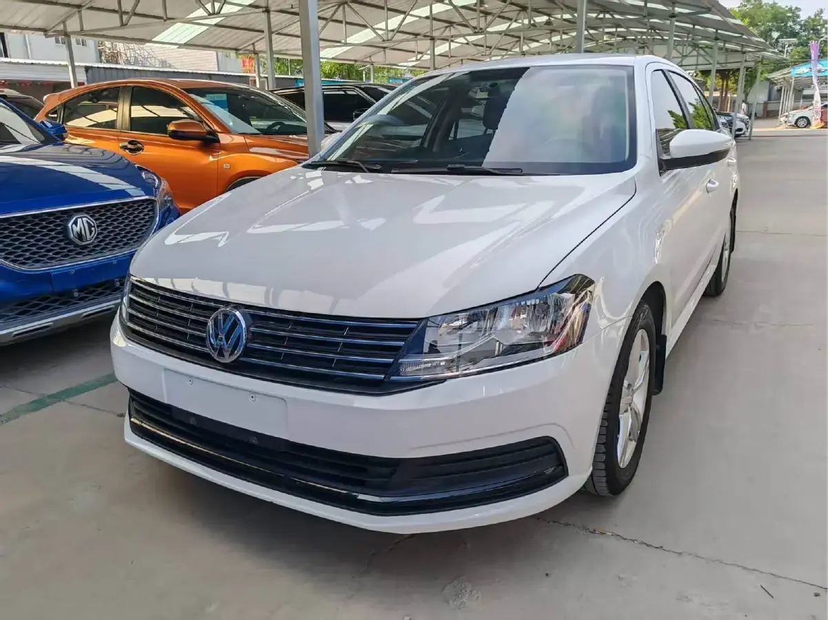 2017 Volkswagen Lavida 1.6L 110HP L4 5MT