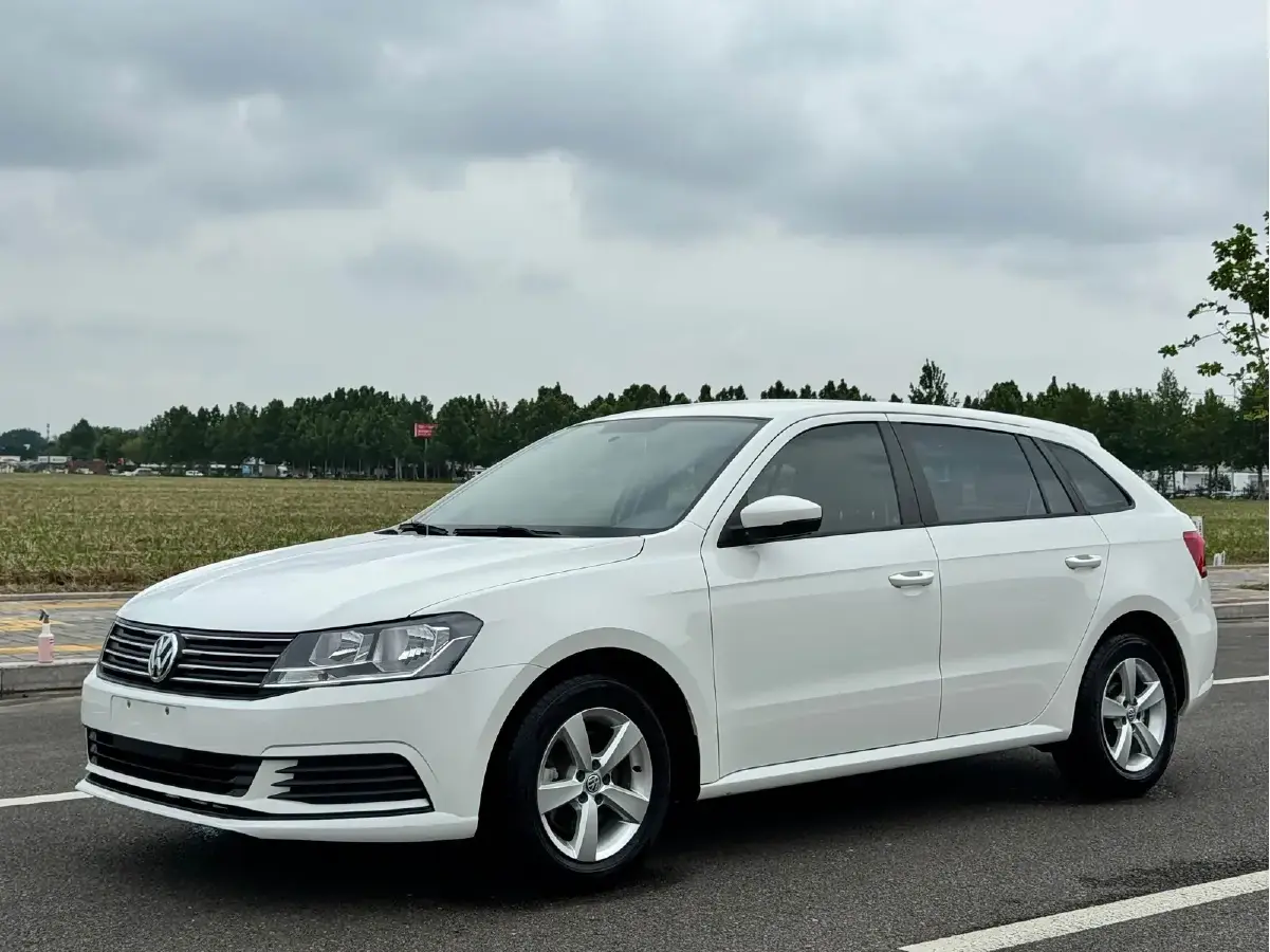 2017 Volkswagen Gran Lavida 1.6L 110HP L4 6AT