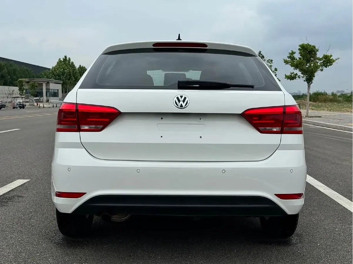 2017 Volkswagen Gran Lavida 1.6L 110HP L4 6AT,autocango,china used car exporter,china ev exporter,chinese used car exporter,chinese used ev exporter