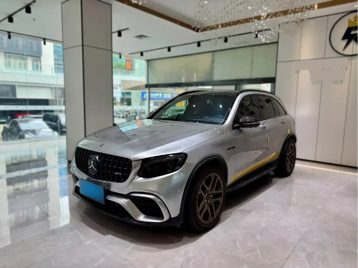 2018 Mercedes-Benz GLC AMG 4.0T 476HP V8 9AT