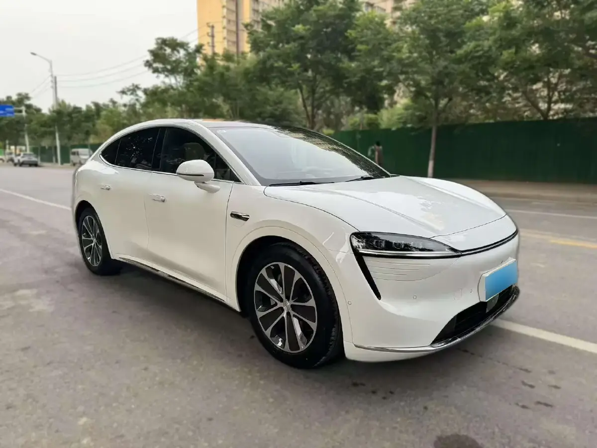 2024 HIMA R7 BEV 82KWH