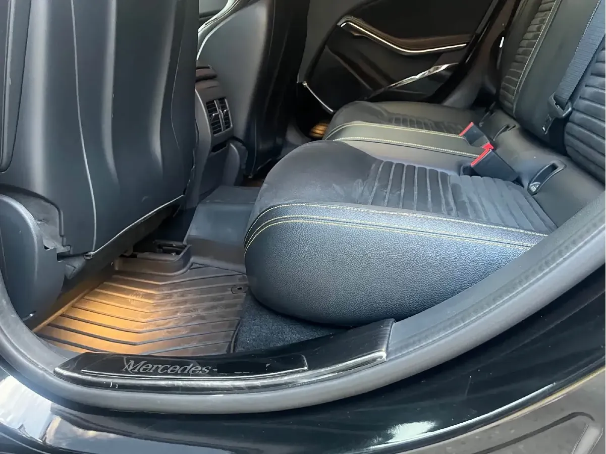 2017 Mercedes-Benz GLA AMG 2.0T 381HP L4 7DCT,autocango,china used car exporter,china ev exporter,chinese used car exporter,chinese used ev exporter