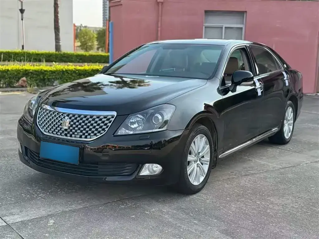 2012 Toyota Crown 2.5L 193HP V6 6AT