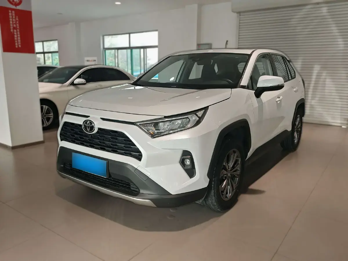 2023 Toyota RAV4 2.0L 171HP L4 CVT