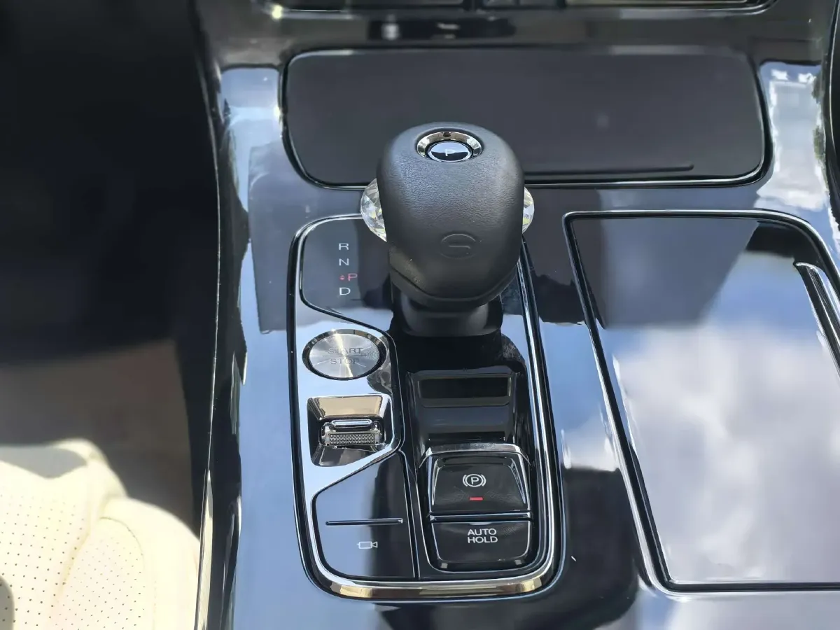 2023 GAC Trumpchi E9 2.0T 190HP L4 2DHT PHEV 25.57KWH,autocango,china used car exporter,china ev exporter,chinese used car exporter,chinese used ev exporter