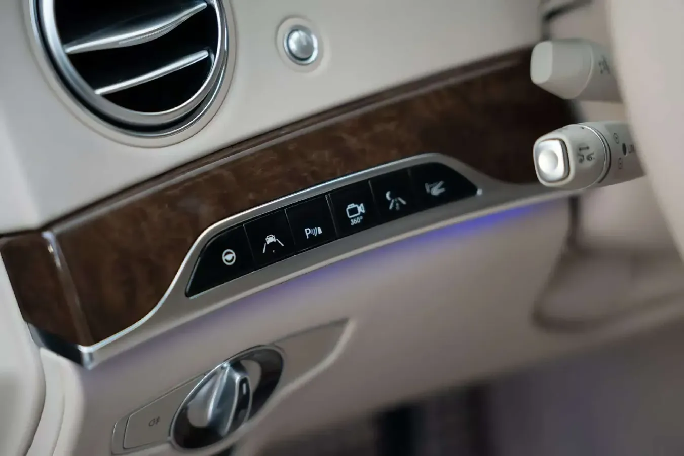 2014 Mercedes-Benz S AMG 6.0T 630HP V12 7AT,autocango,china used car exporter,china ev exporter,chinese used car exporter,chinese used ev exporter