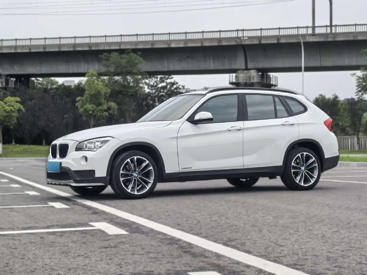 2015 BMW X1 2.0T 156HP L4 8AT