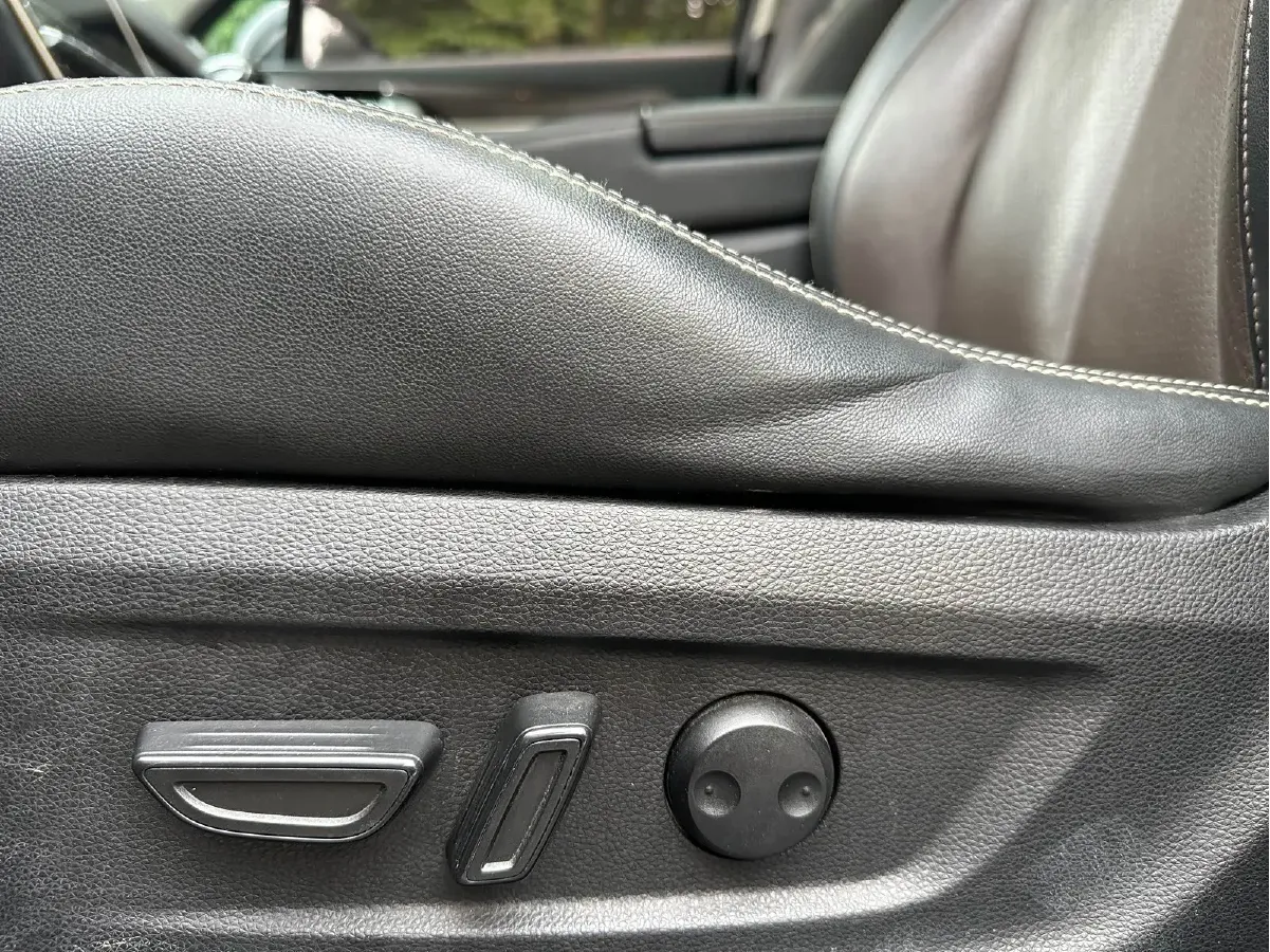 2019 GAC Trumpchi GS5 1.5T 169HP L4 6AT,autocango,china used car exporter,china ev exporter,chinese used car exporter,chinese used ev exporter