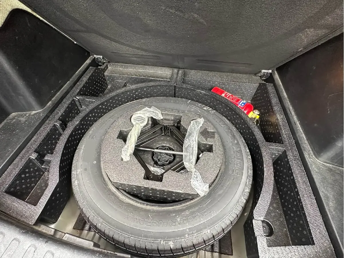 2019 GAC Trumpchi GS5 1.5T 169HP L4 6AT,autocango,china used car exporter,china ev exporter,chinese used car exporter,chinese used ev exporter