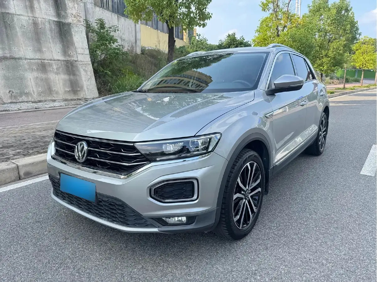 2021 Volkswagen T-Roc 1.4T 150HP L4 7DCT