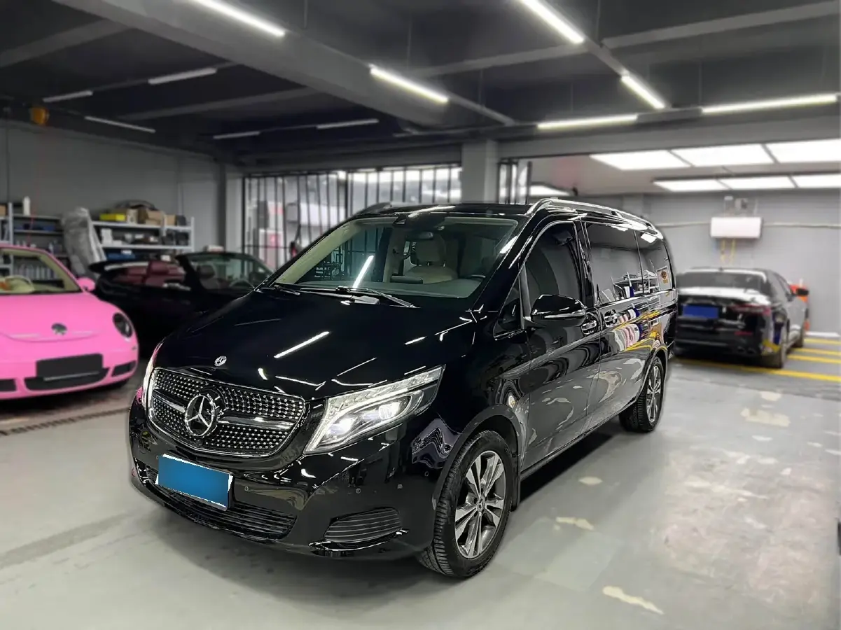 2018 Mercedes-Benz V Class 2.0T 211HP L4 7AT