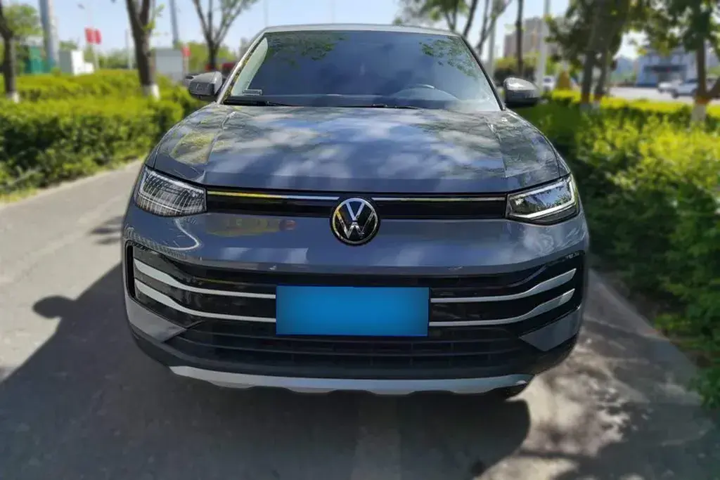 2025 Volkswagen Tharu 1.5L 110HP L4 6AT