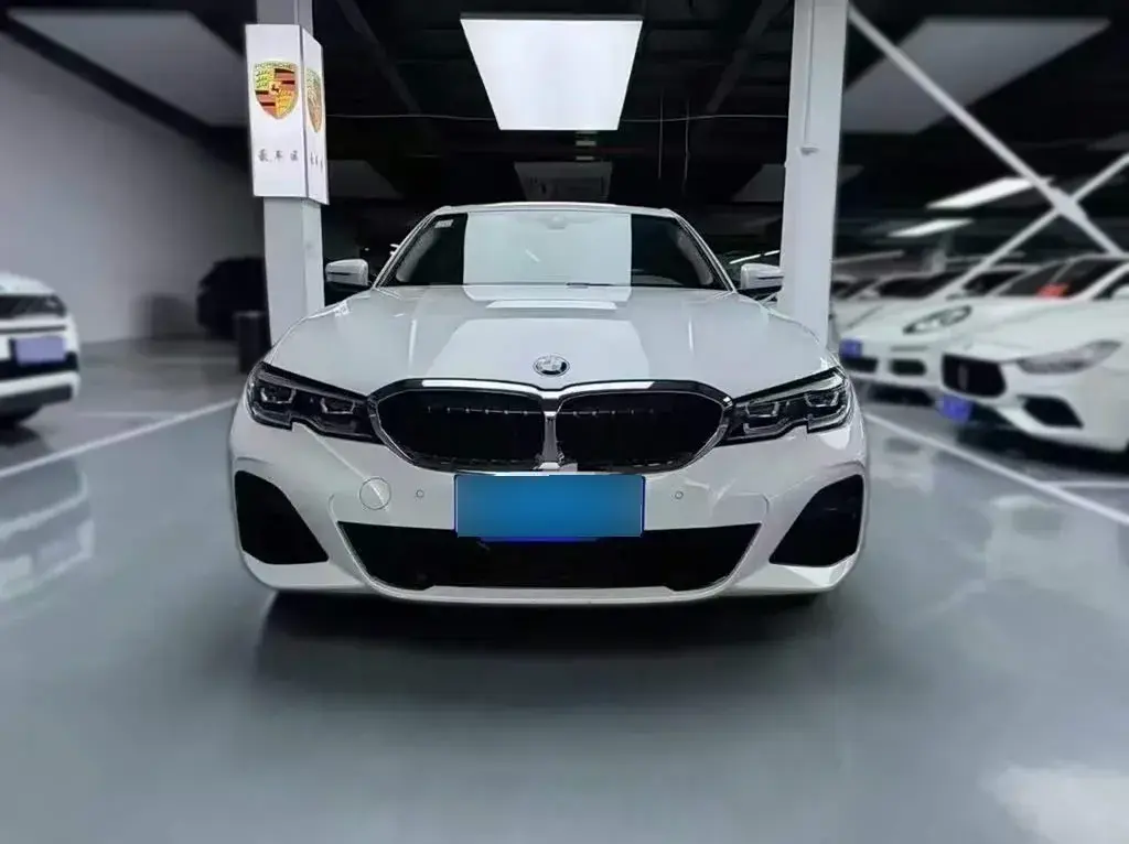 2021 BMW 3 Series 2.0T 184HP L4 8AT