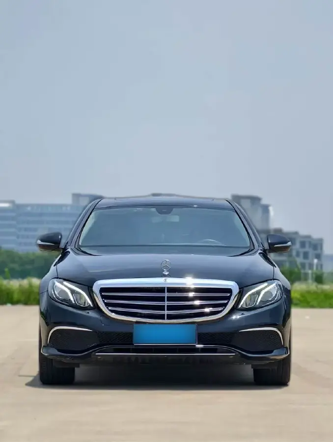 2018 Mercedes-Benz E Class 2.0T 184HP L4 9AT