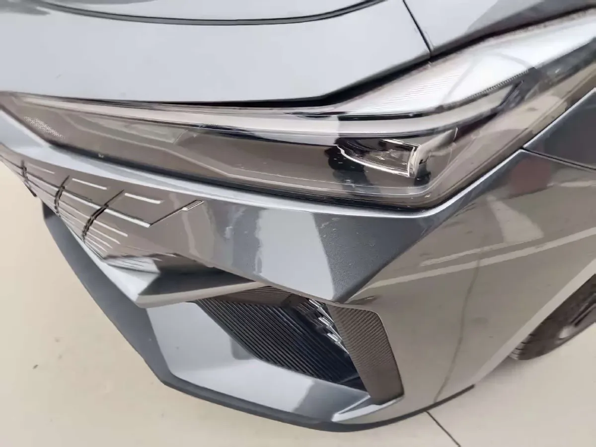 2022 ChangAn UNI-V 1.5T 188HP L4 7DCT,autocango,china used car exporter,china ev exporter,chinese used car exporter,chinese used ev exporter