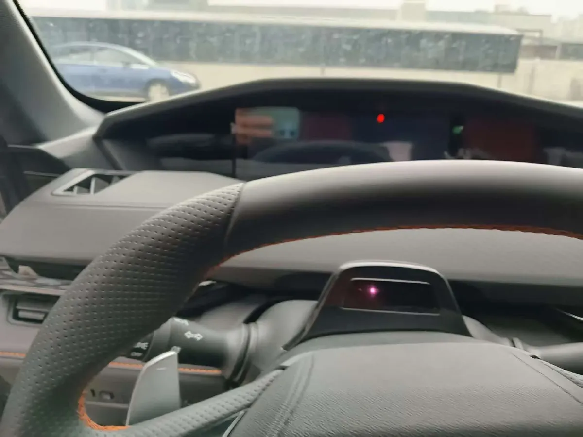 2022 ChangAn UNI-V 1.5T 188HP L4 7DCT,autocango,china used car exporter,china ev exporter,chinese used car exporter,chinese used ev exporter