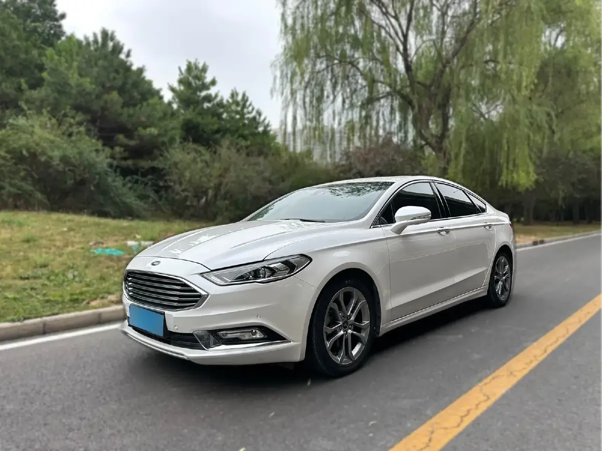 2018 Ford Mondeo 2.0T 245HP L4 6AT