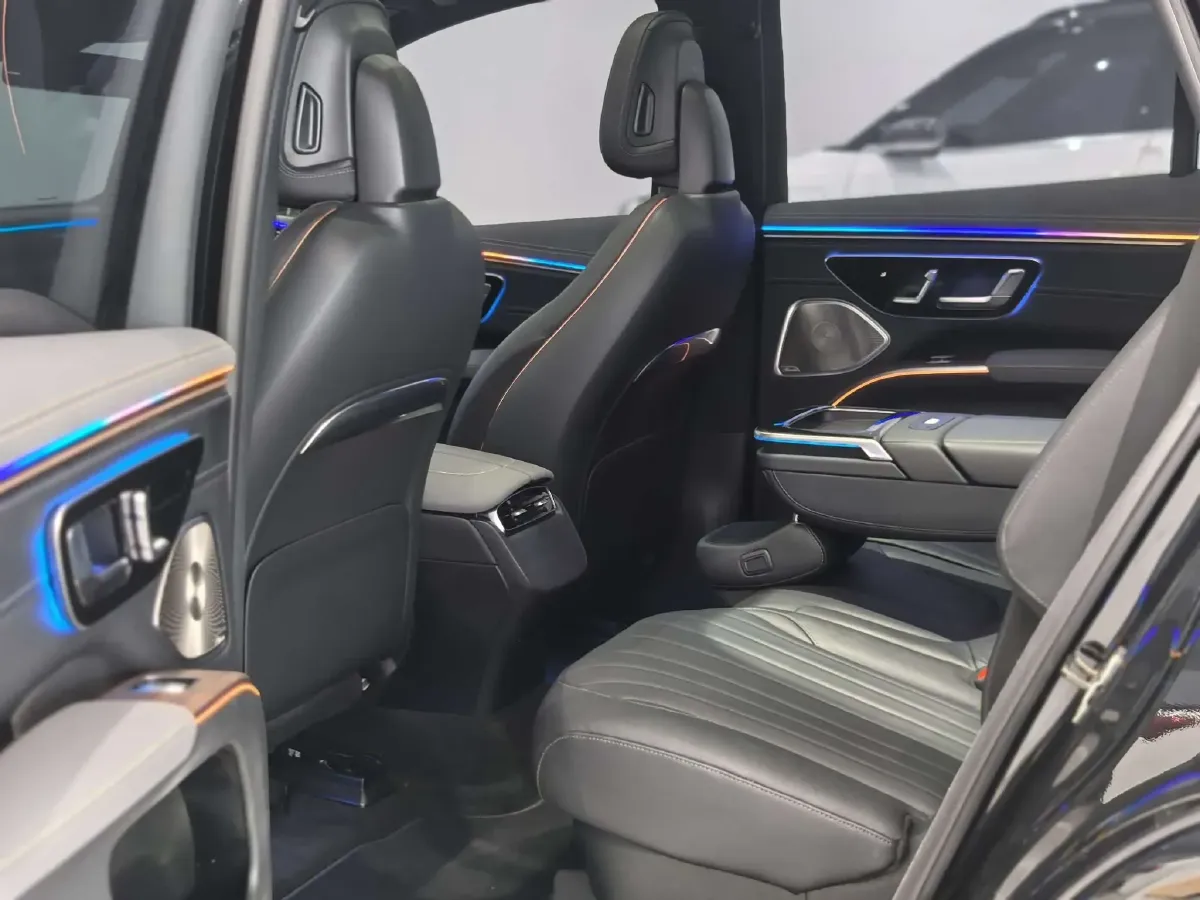 2023 Mercedes-Benz EQS SUV BEV 111.8KWH,autocango,china used car exporter,china ev exporter,chinese used car exporter,chinese used ev exporter