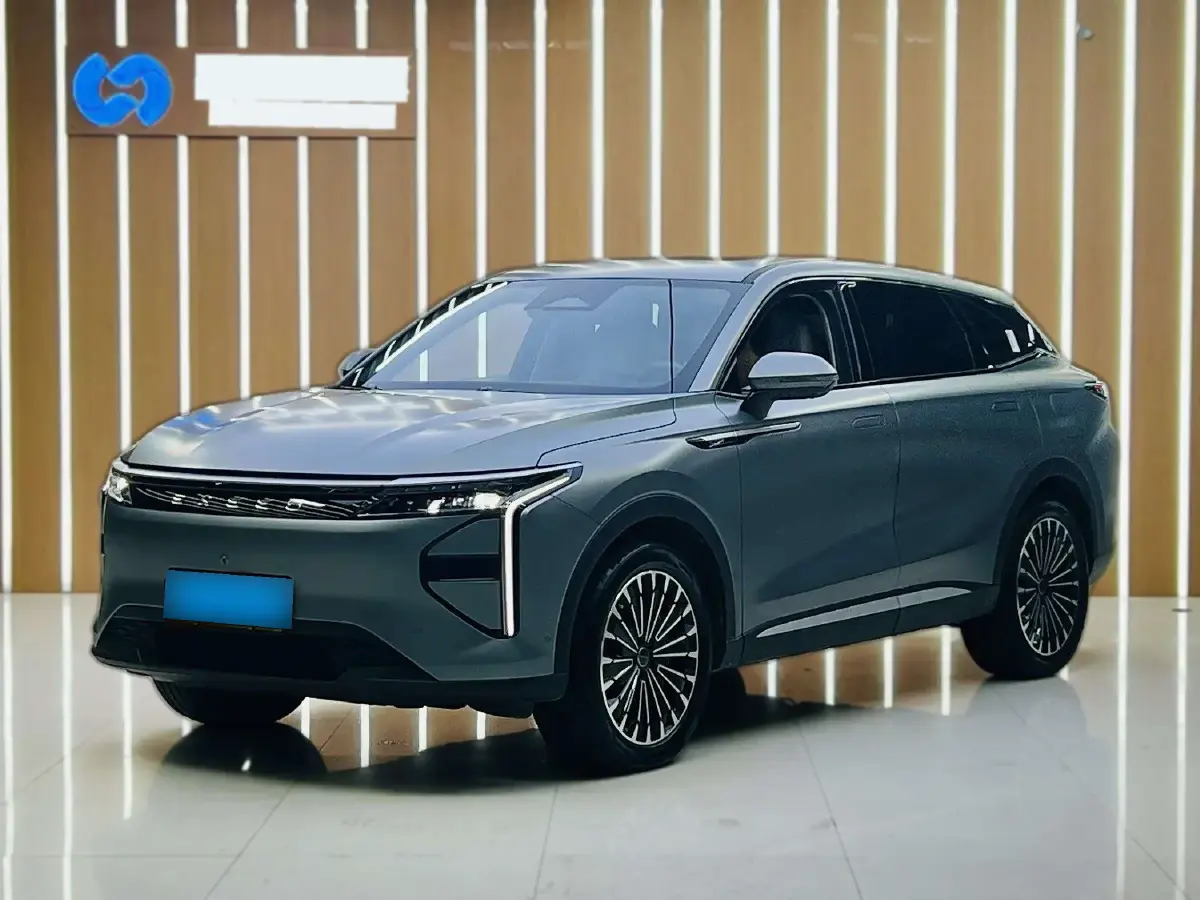 2025 Exceed RX C-DM 1.5T 156HP L4 3DHT PHEV 34.46KWH