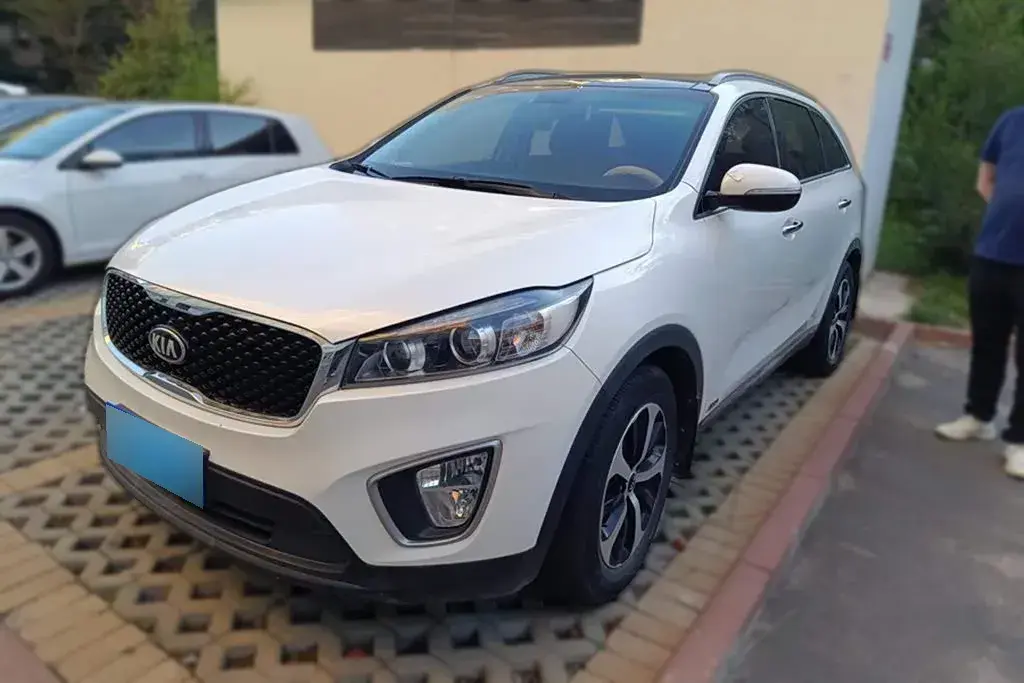 2016 Kia Sorento 2.4L 188HP L4 6AT