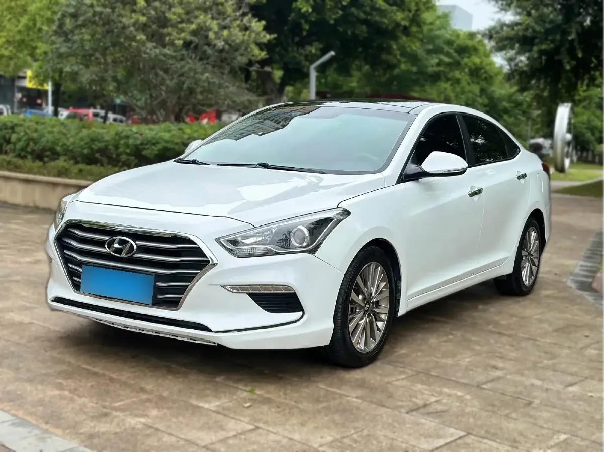 2017 Hyundai Mistra 1.8L 143HP L4 6AT