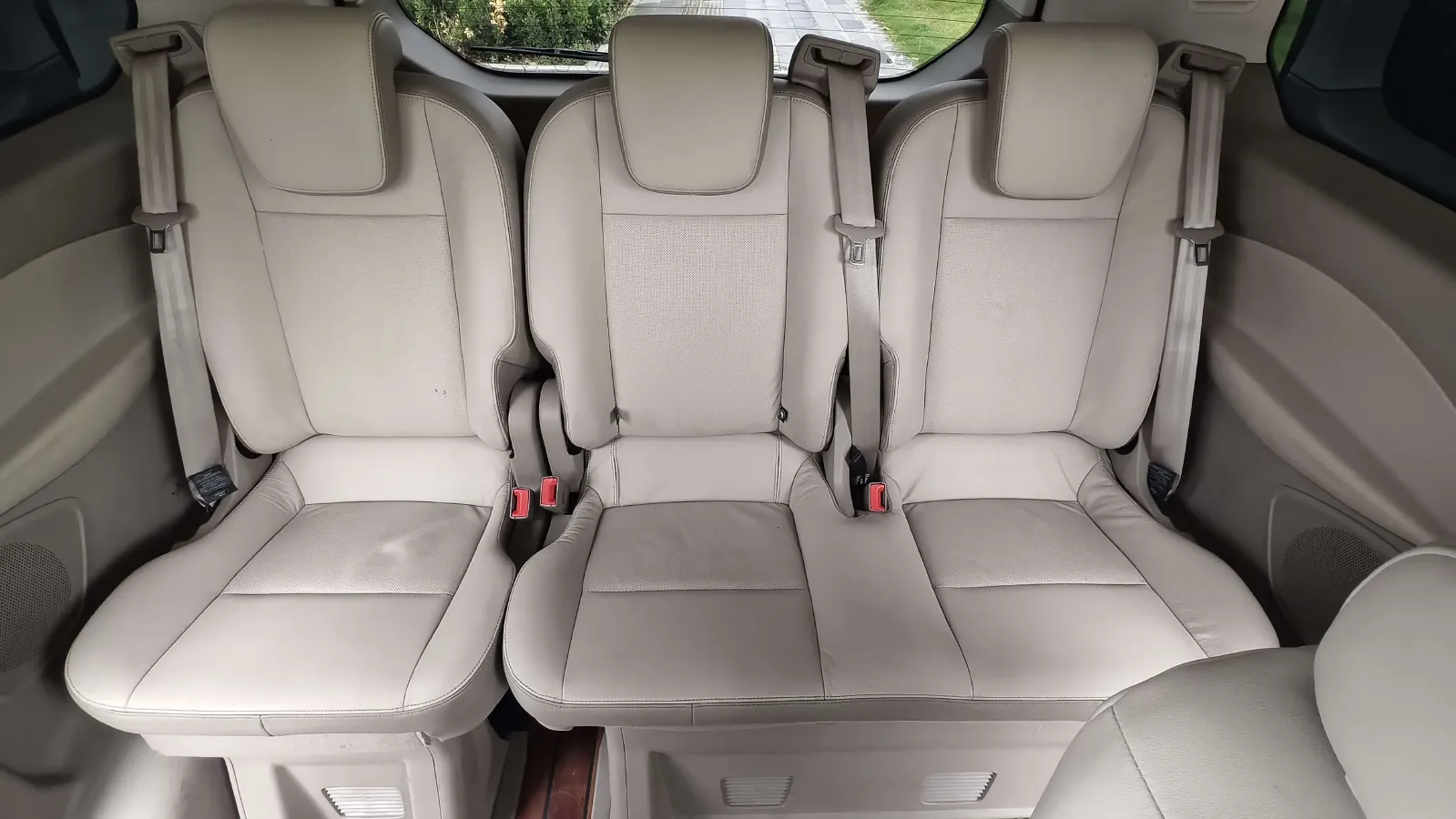 2017 Ford Tourneo 2.0T 203HP L4 6AT,autocango,china used car exporter,china ev exporter,chinese used car exporter,chinese used ev exporter