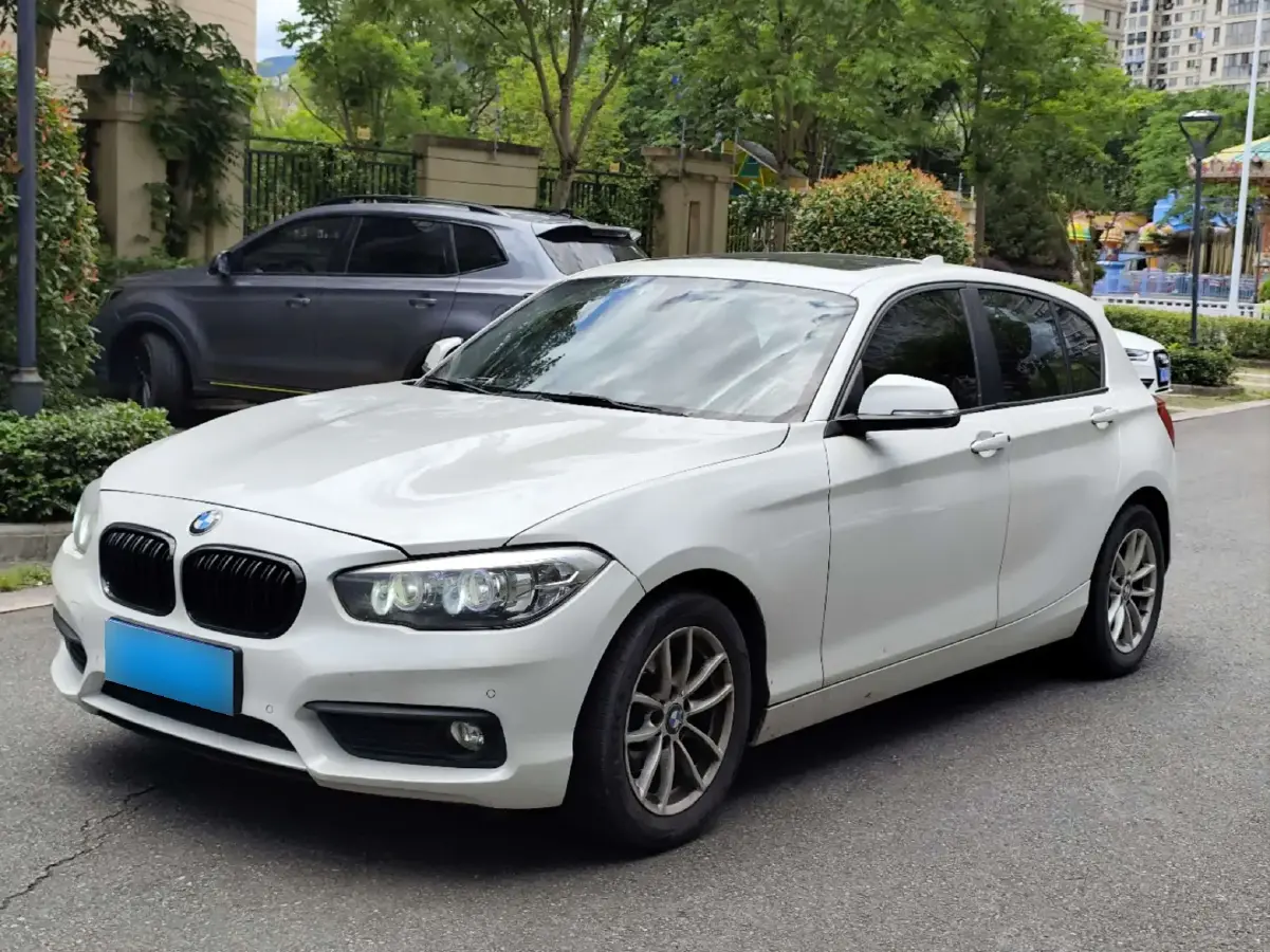 2015 BMW 1 Series 1.6T 136HP L4 8AT