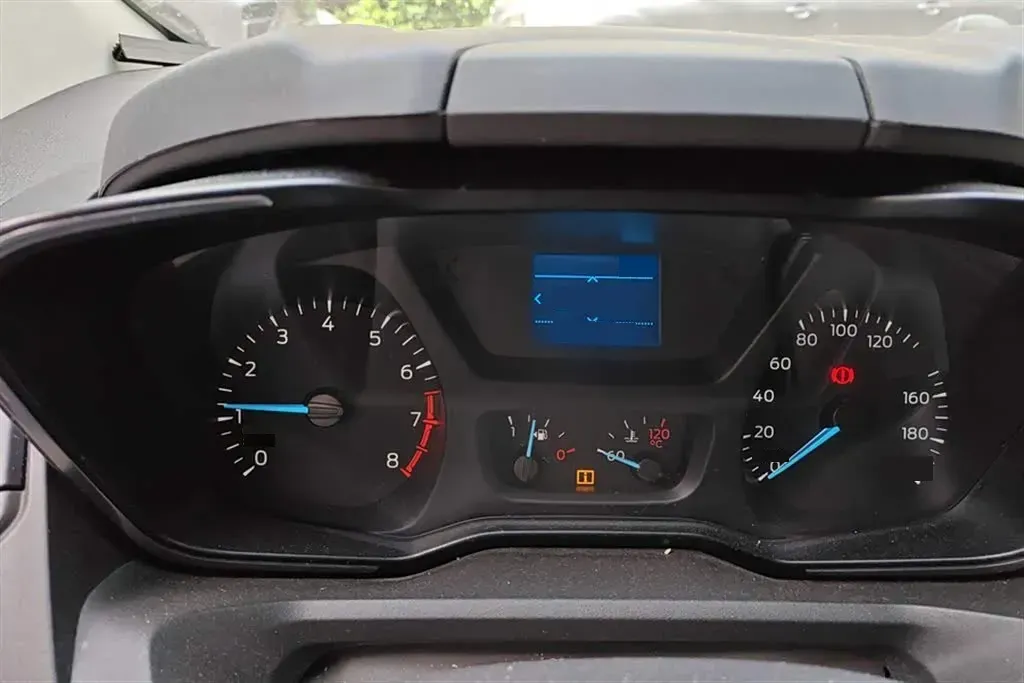 2016 Ford Tourneo 2.0T 203HP L4 5MT,autocango,china used car exporter,china ev exporter,chinese used car exporter,chinese used ev exporter