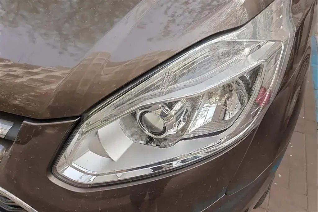 2016 Ford Tourneo 2.0T 203HP L4 5MT,autocango,china used car exporter,china ev exporter,chinese used car exporter,chinese used ev exporter