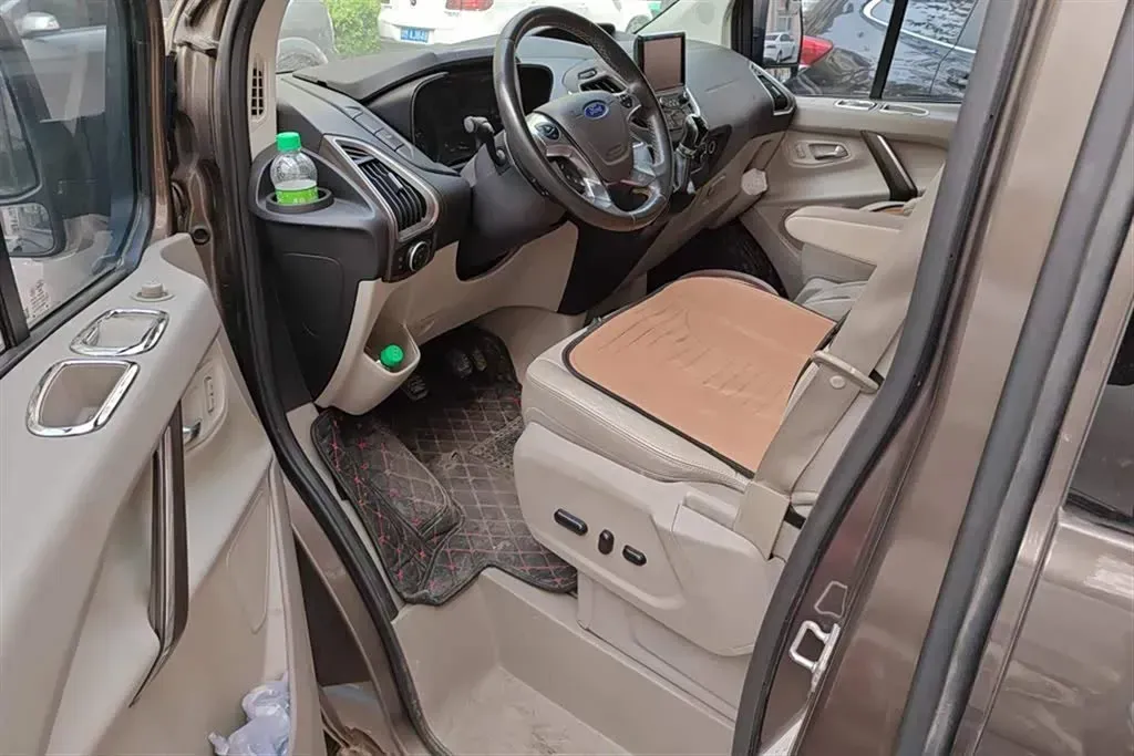 2016 Ford Tourneo 2.0T 203HP L4 5MT,autocango,china used car exporter,china ev exporter,chinese used car exporter,chinese used ev exporter