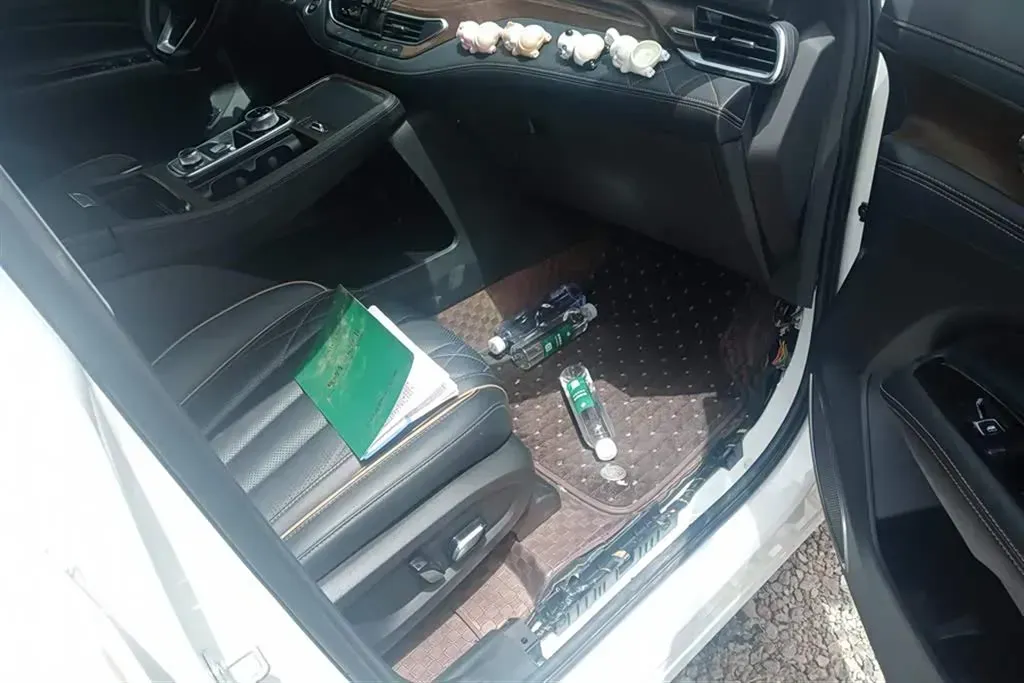 2021 Ford Equator 2.0T 224HP L4 6DCT,autocango,china used car exporter,china ev exporter,chinese used car exporter,chinese used ev exporter