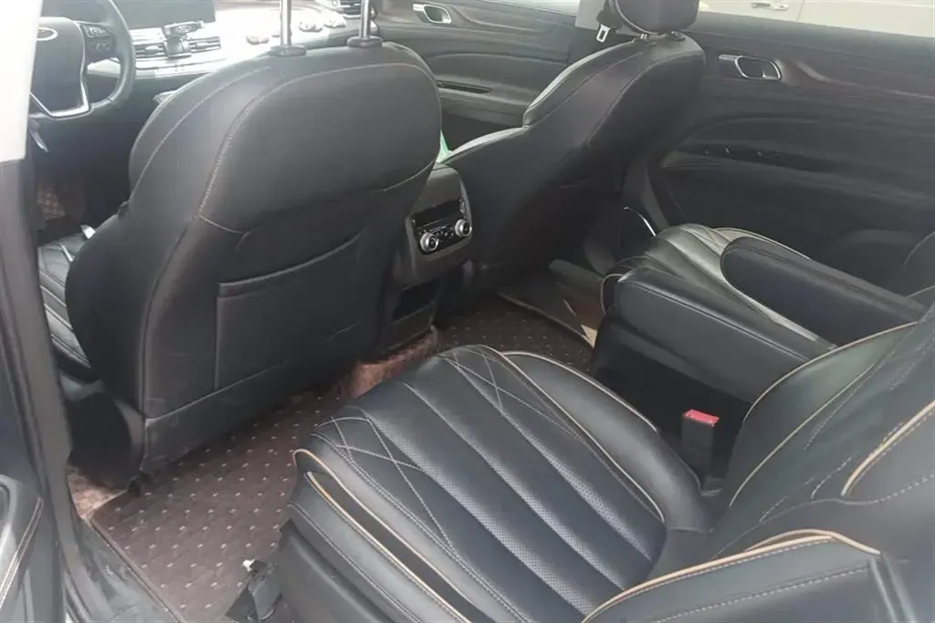 2021 Ford Equator 2.0T 224HP L4 6DCT,autocango,china used car exporter,china ev exporter,chinese used car exporter,chinese used ev exporter