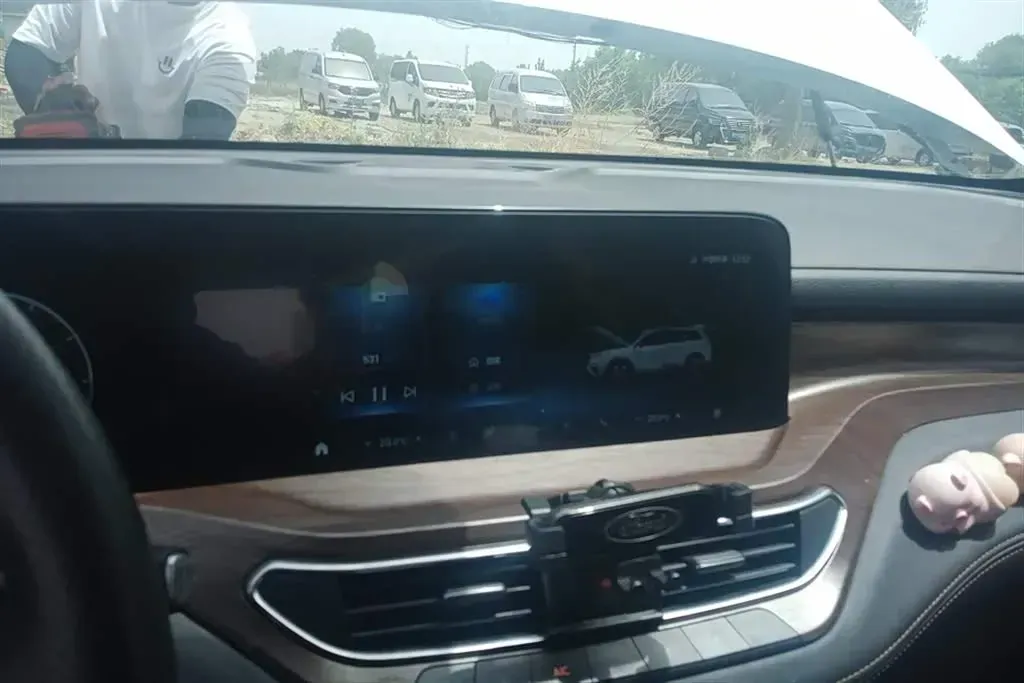 2021 Ford Equator 2.0T 224HP L4 6DCT,autocango,china used car exporter,china ev exporter,chinese used car exporter,chinese used ev exporter