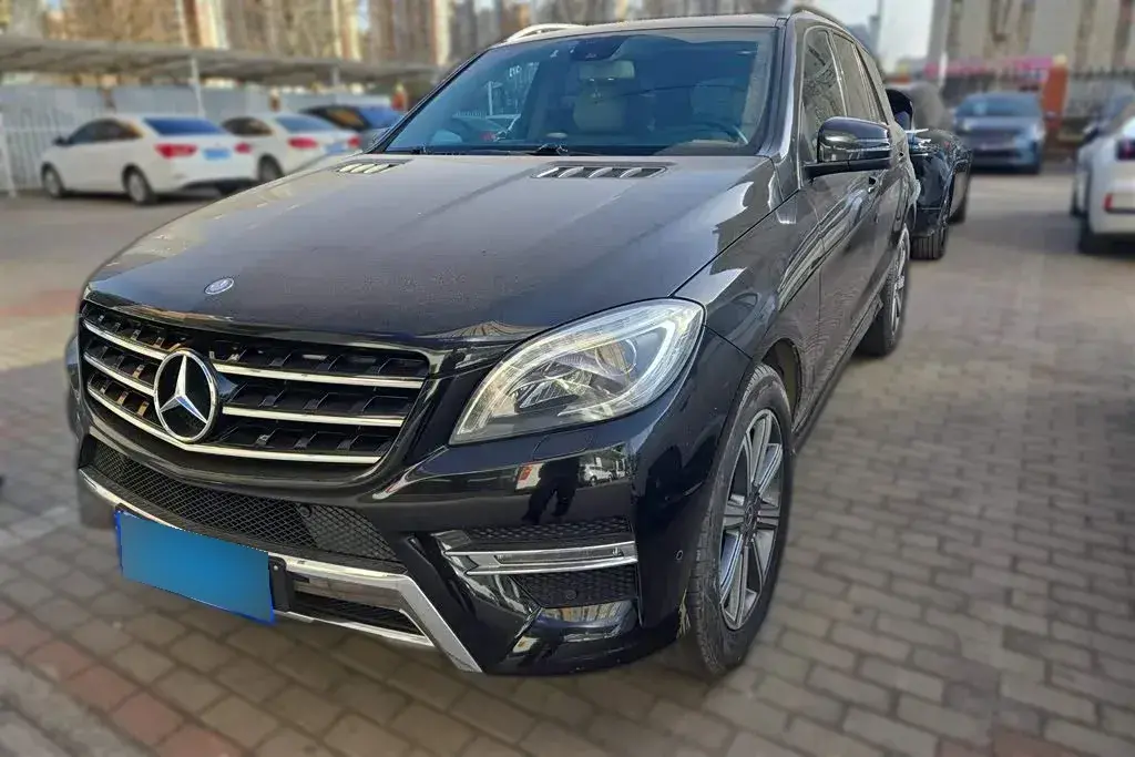 2012 Mercedes-Benz M Class 3.5L 252HP V6 7AT