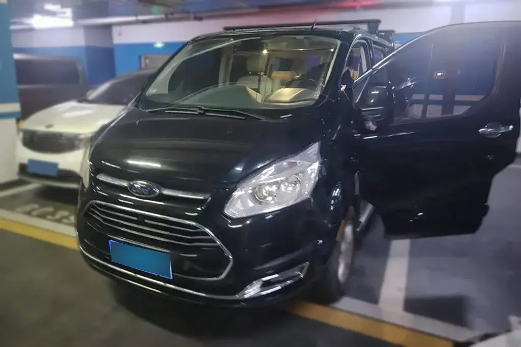 2017 Ford Tourneo 2.0T 203HP L4 6AT