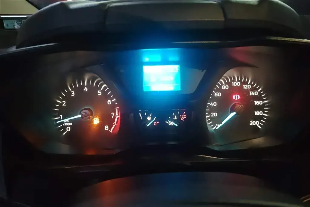 2017 Ford Tourneo 2.0T 203HP L4 6AT,autocango,china used car exporter,china ev exporter,chinese used car exporter,chinese used ev exporter