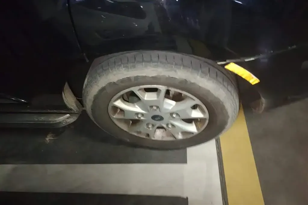 2017 Ford Tourneo 2.0T 203HP L4 6AT,autocango,china used car exporter,china ev exporter,chinese used car exporter,chinese used ev exporter