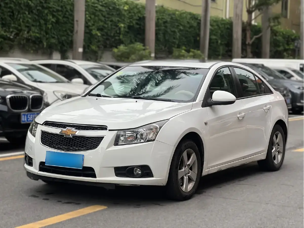 2013 Chevrolet Cruze 1.8L 147HP L4 6AT