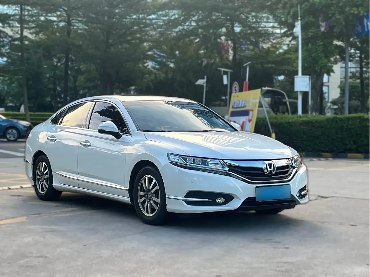 2015 Honda Spirior 2.0L 155HP L4 CVT,autocango,china used car exporter,china ev exporter,chinese used car exporter,chinese used ev exporter