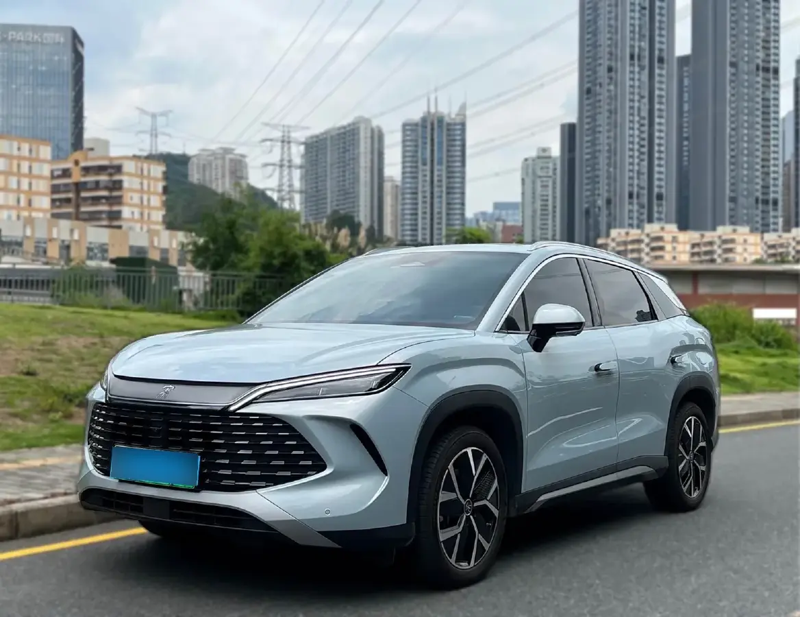 2024 BYD SongL DM-i 1.5L 101HP L4 E-CVT PHEV 26.6KWH