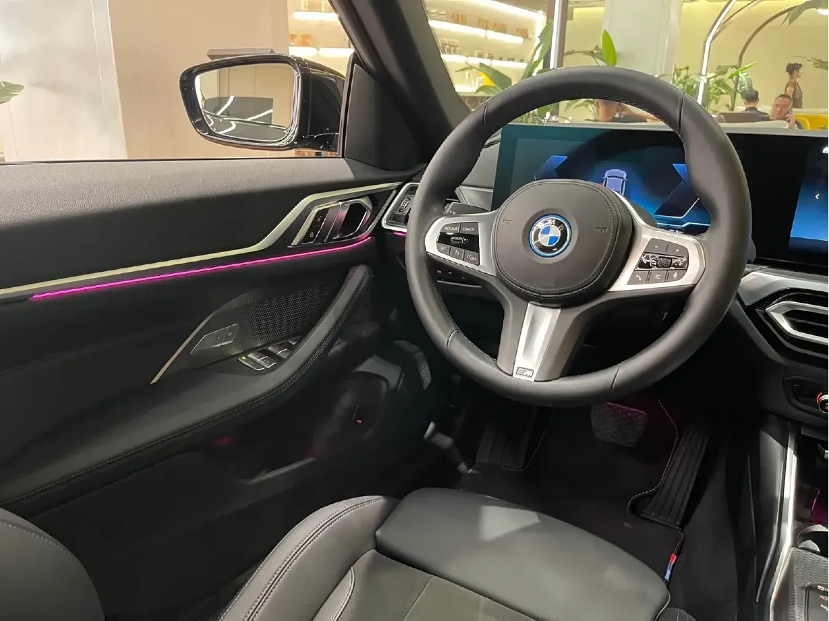 2022 BMW i4 BEV 83.9KWH,autocango,china used car exporter,china ev exporter,chinese used car exporter,chinese used ev exporter