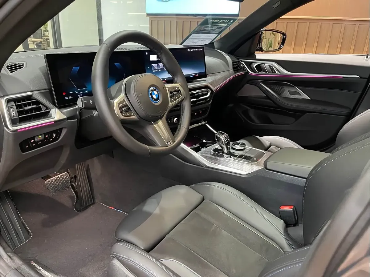 2022 BMW i4 BEV 83.9KWH,autocango,china used car exporter,china ev exporter,chinese used car exporter,chinese used ev exporter