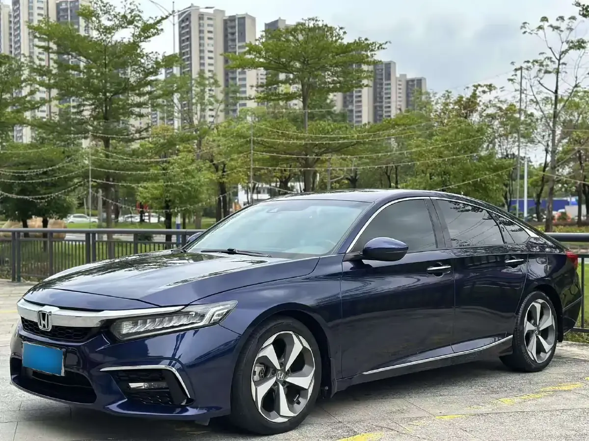 2019 Honda Inspire 2.0L 146HP L4 E-CVT Hybrid
