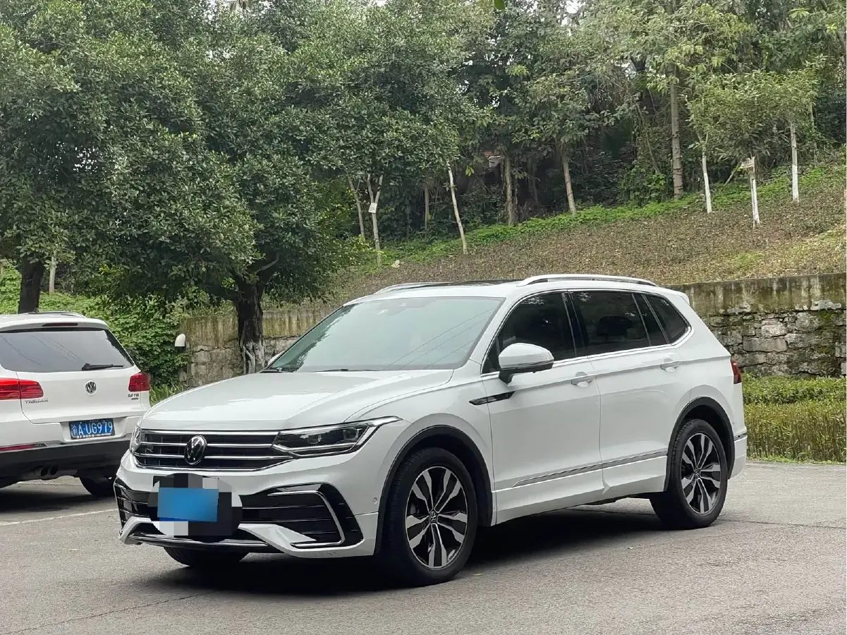 2022 Volkswagen Tiguan L 2.0T 186HP L4 7DCT
