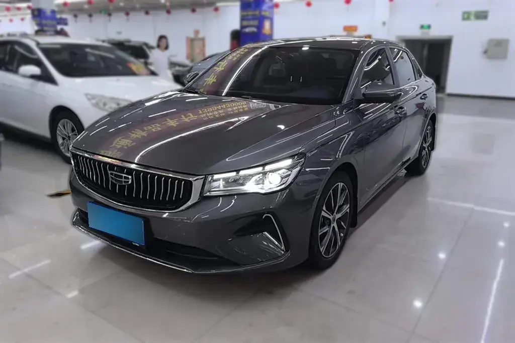 2022 Geely Emgrand 1.5L 114HP L4 CVT