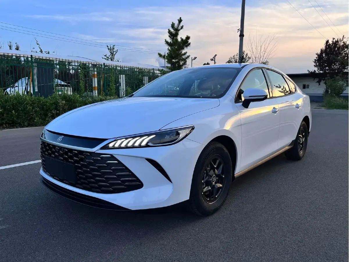 2025 BYD Qin Plus 1.5L 101HP L4 E-CVT PHEV 7.68KWH