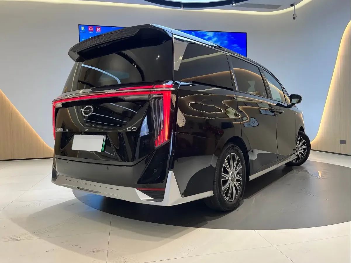 2024 GAC Trumpchi E9 2.0T 190HP L4 2DHT PHEV 25.57KWH,autocango,china used car exporter,china ev exporter,chinese used car exporter,chinese used ev exporter