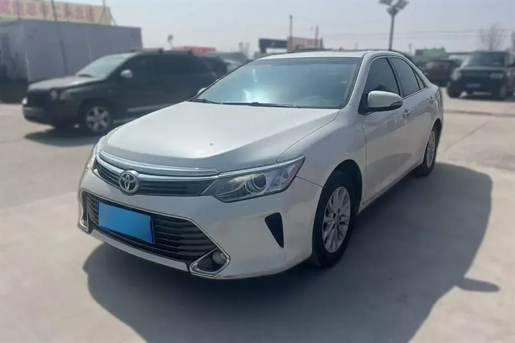 2015 Toyota Camry 2.0L 167HP L4 6AT