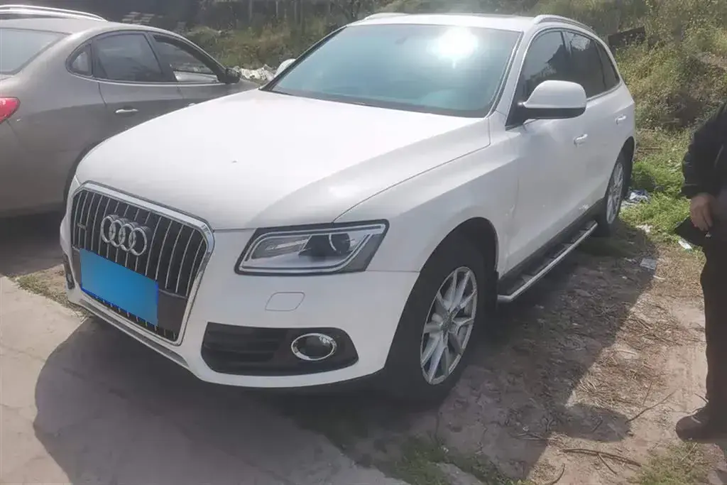 2013 Audi Q5 2.0T 211HP L4 8AT